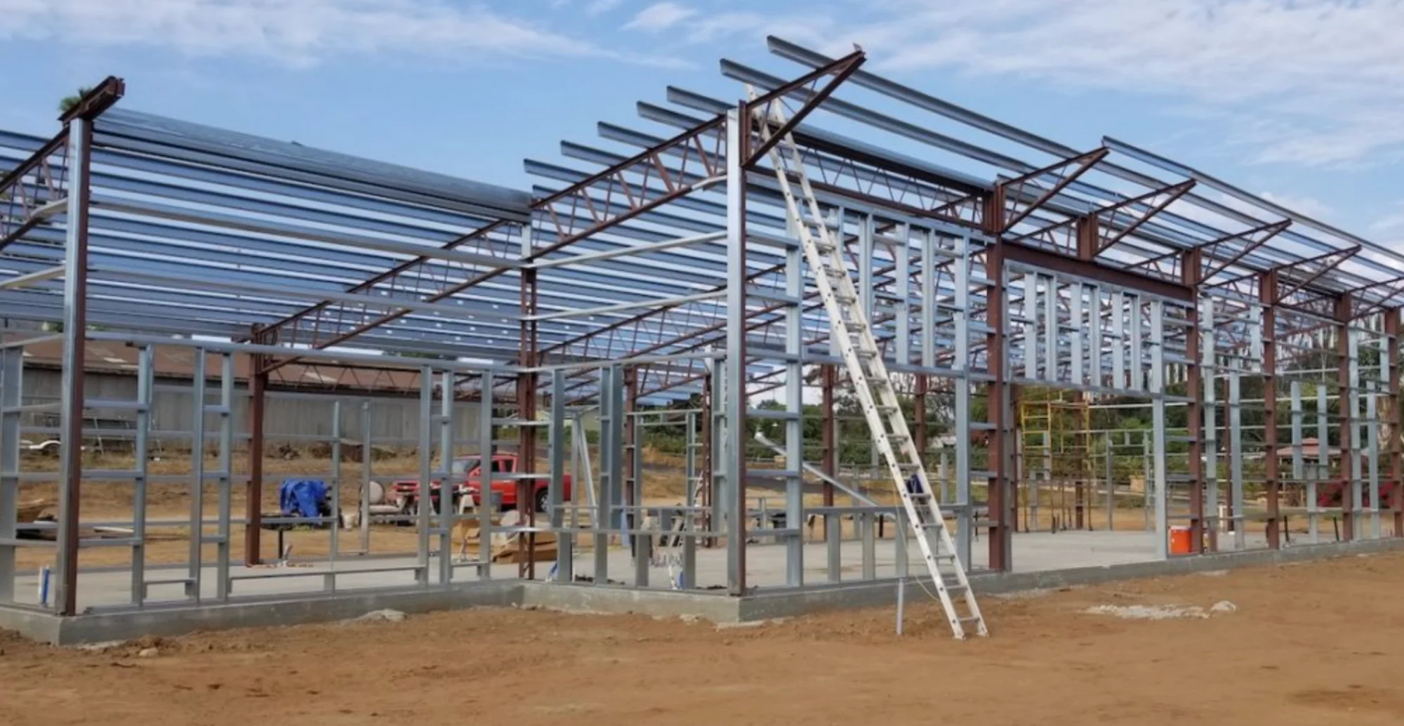 Steel barndo construction in South Carolina